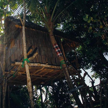 Отель Nyuh Bengkok Tree House Batununggul Экстерьер фото