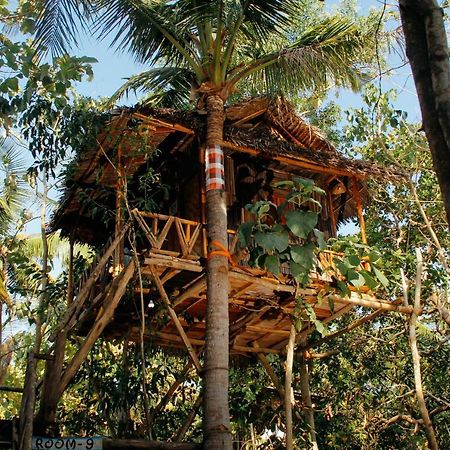 Отель Nyuh Bengkok Tree House Batununggul Экстерьер фото