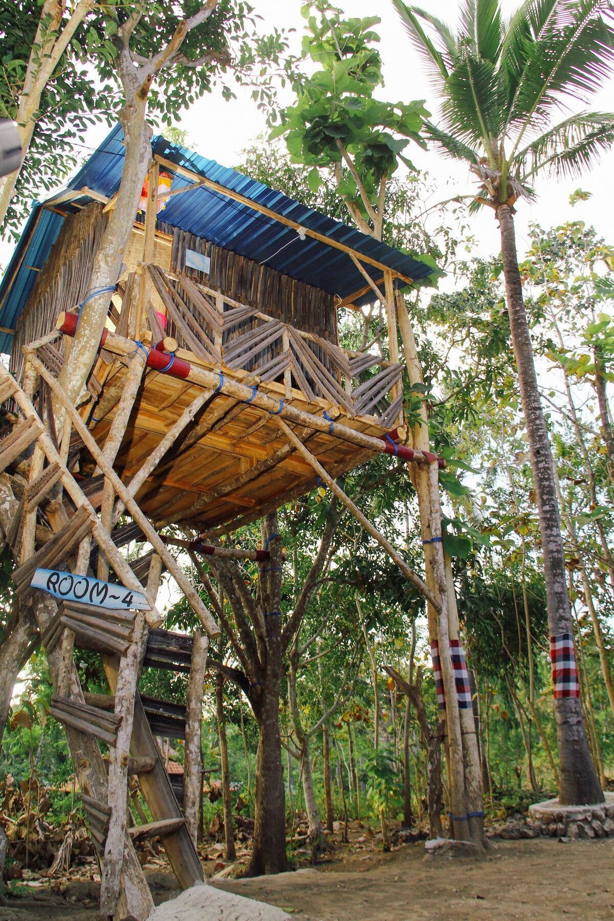 Отель Nyuh Bengkok Tree House Batununggul Экстерьер фото
